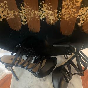 Beautiful platform hills shoes